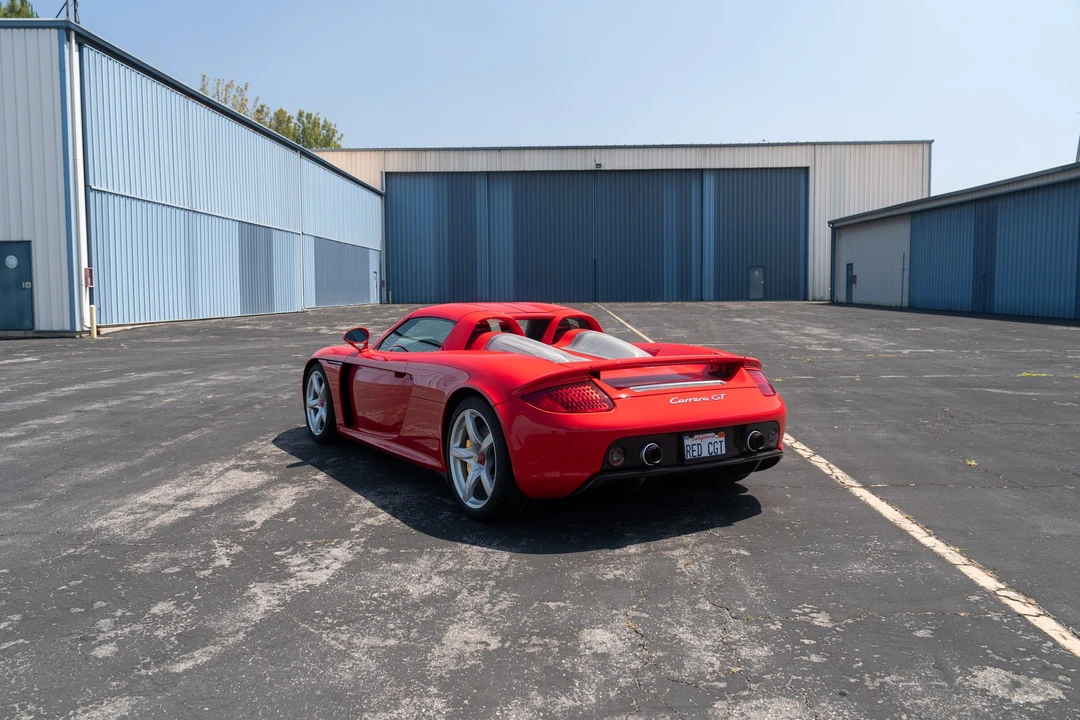 2005 Porsche Carrera GT - Image 15 of 31