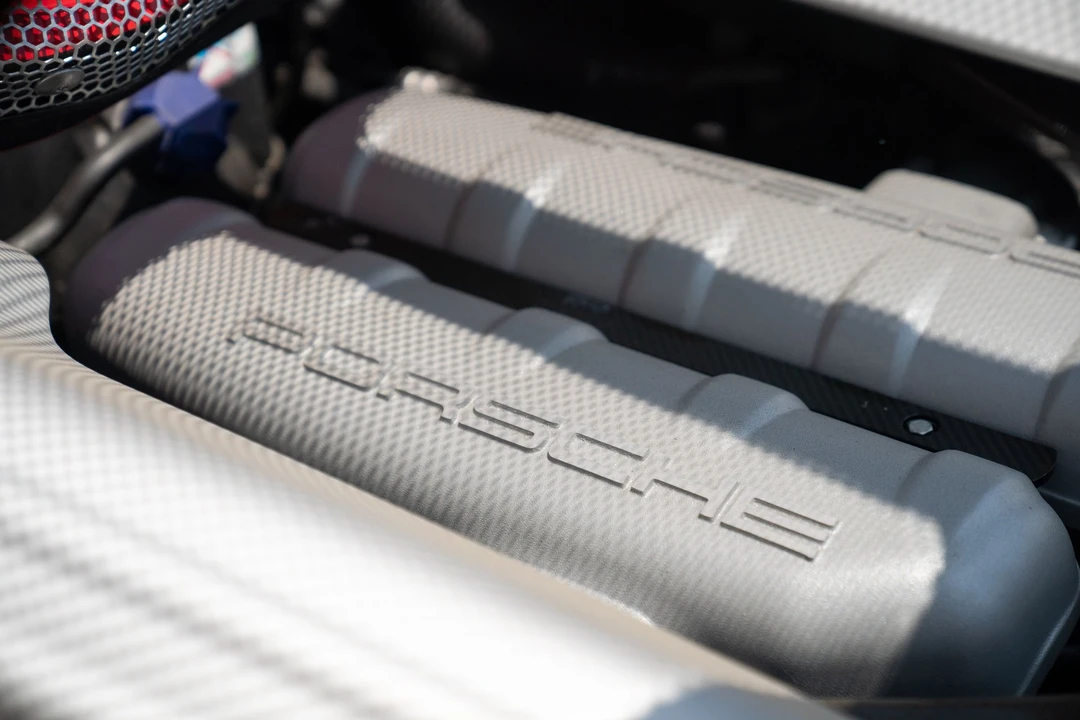 2005 Porsche Carrera GT - Image 7 of 31