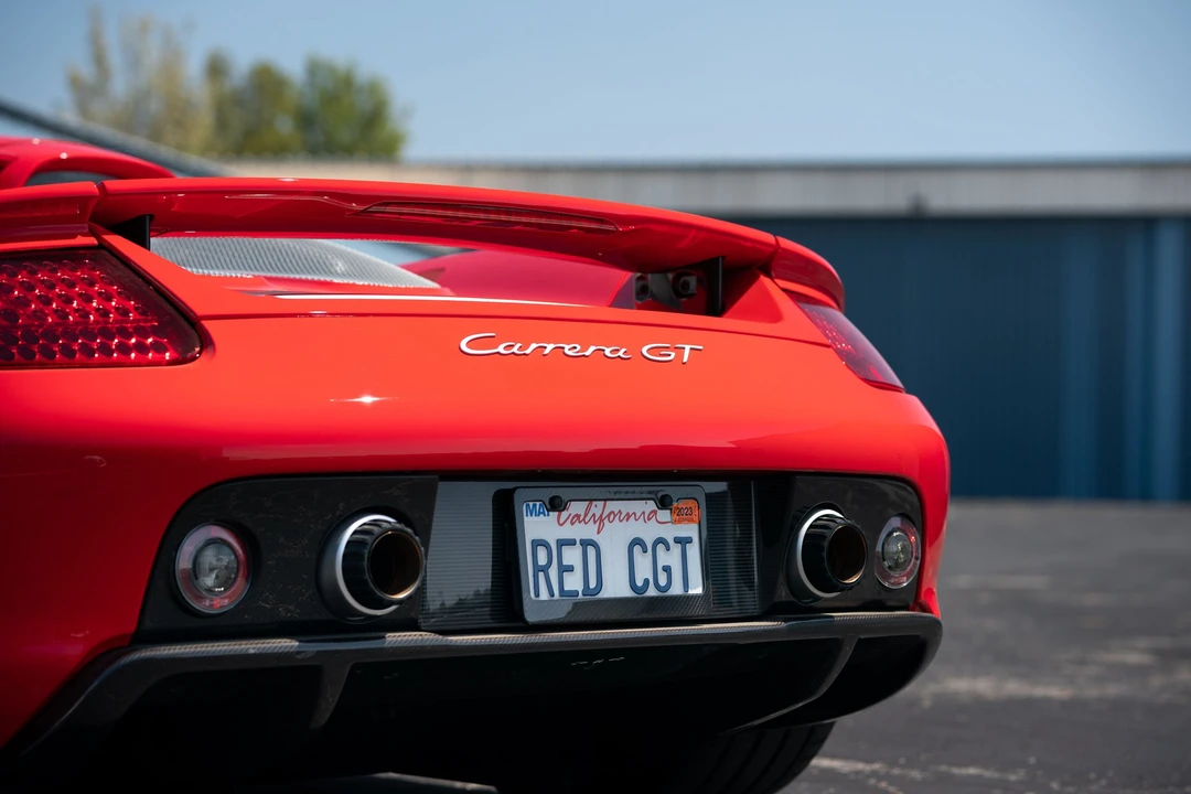 2005 Porsche Carrera GT - Image 25 of 31