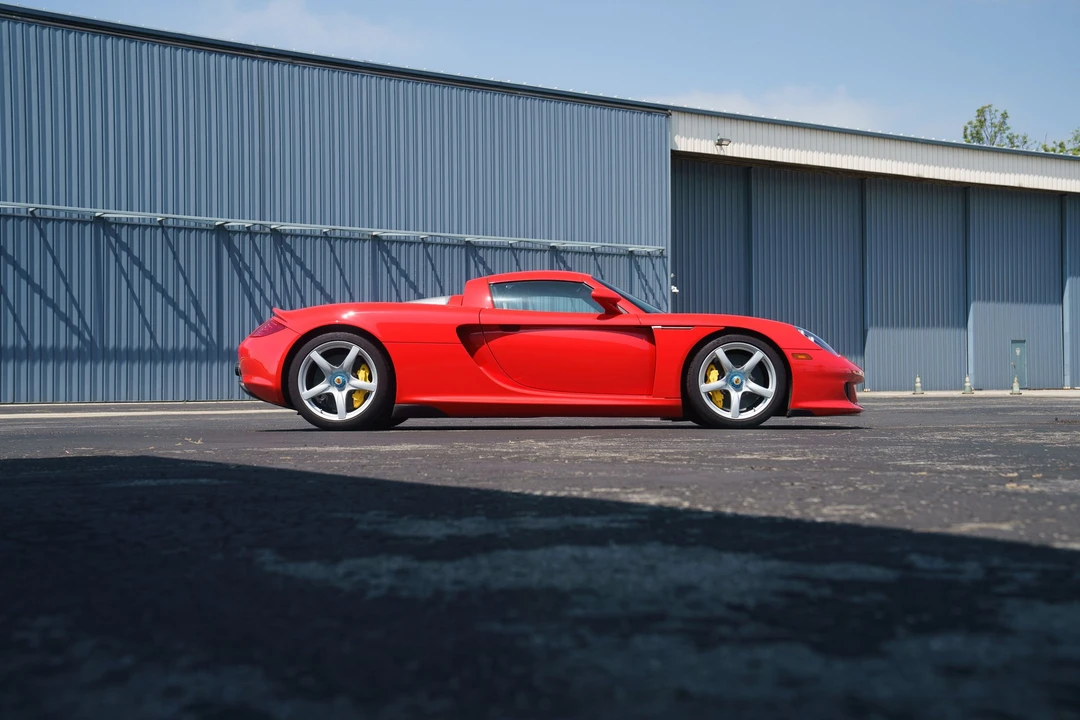 2005 Porsche Carrera GT - Image 9 of 31