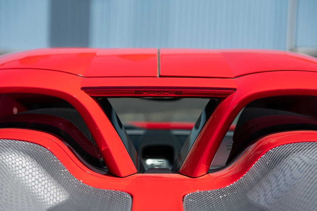2005 Porsche Carrera GT - Image 28 of 31