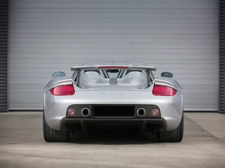 2005 Porsche Carrera GT - Image 13 of 31