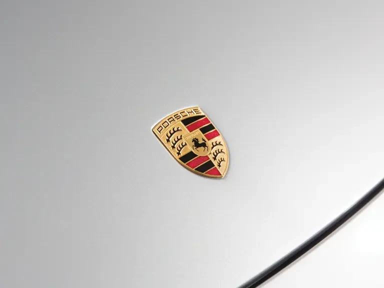 2005 Porsche Carrera GT - Image 7 of 31