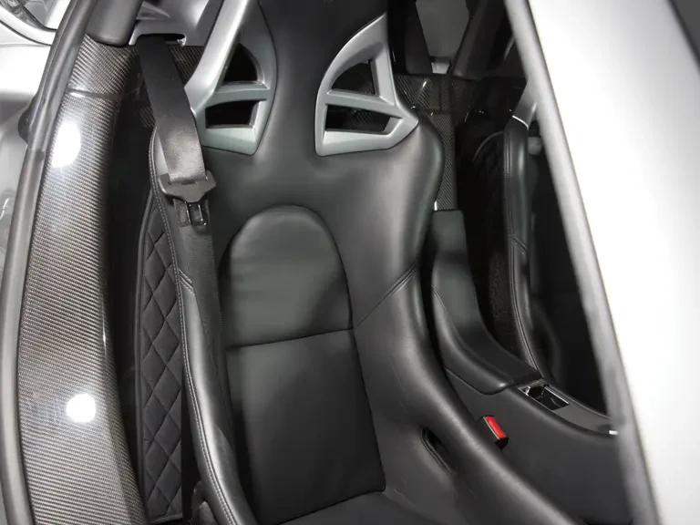 2005 Porsche Carrera GT - Image 19 of 31