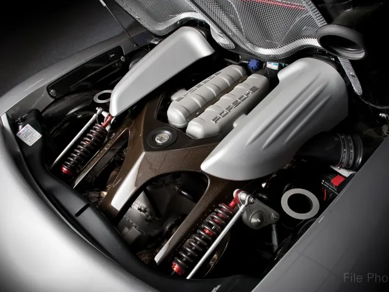 2005 Porsche Carrera GT - Image 23 of 25