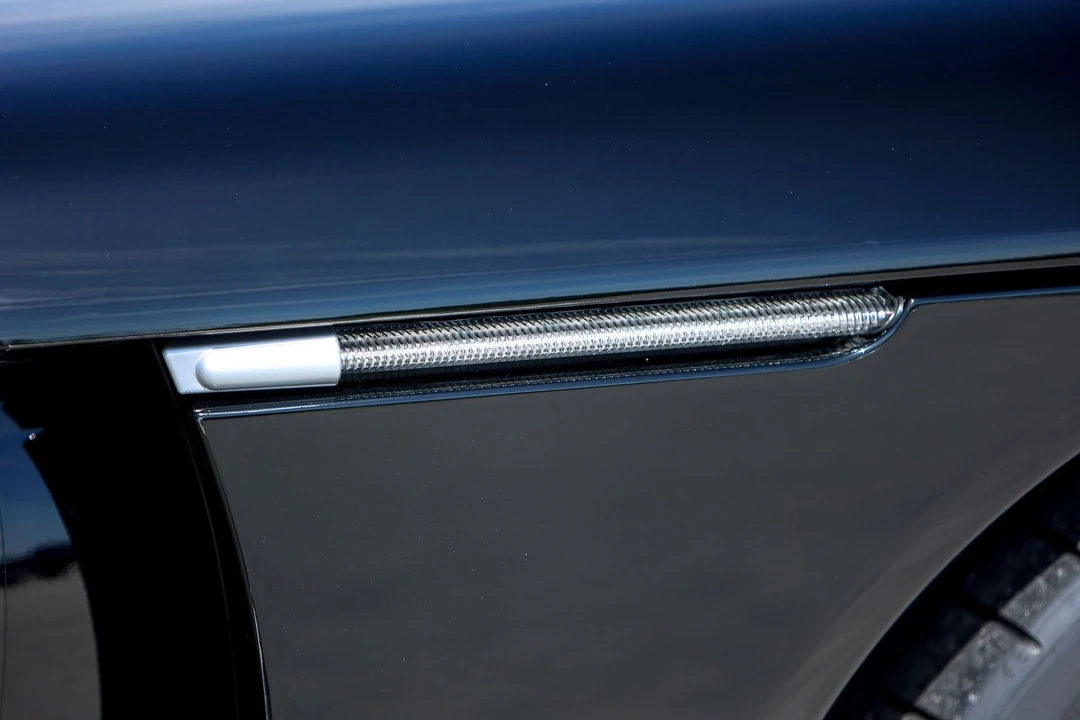 2005 Porsche Carrera GT - Image 25 of 31