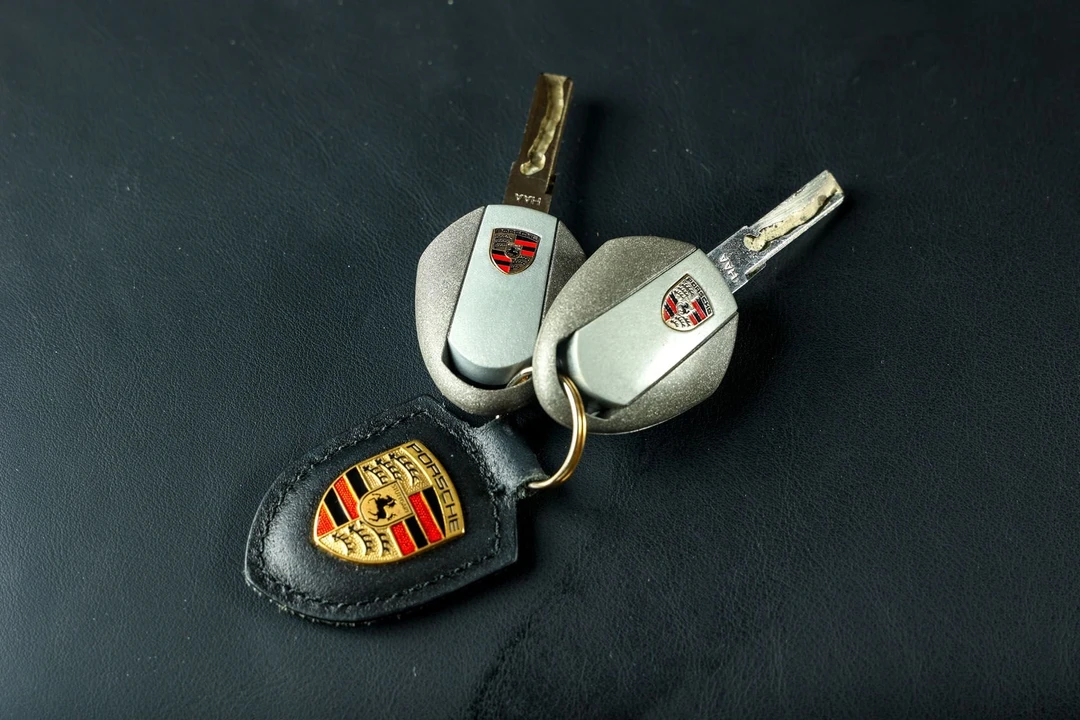 2005 Porsche Carrera GT - Image 6 of 31