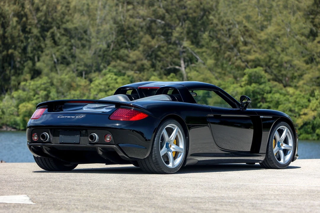2005 Porsche Carrera GT - Image 19 of 31