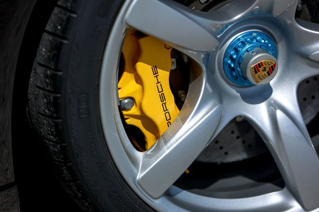 2005 Porsche Carrera GT - Image 26 of 31