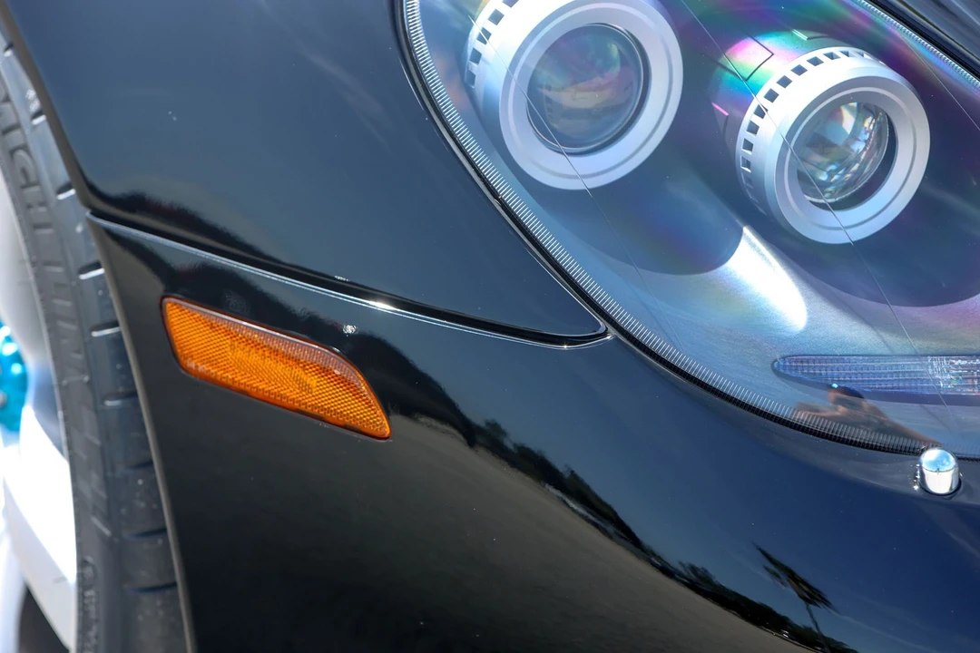 2005 Porsche Carrera GT - Image 17 of 31
