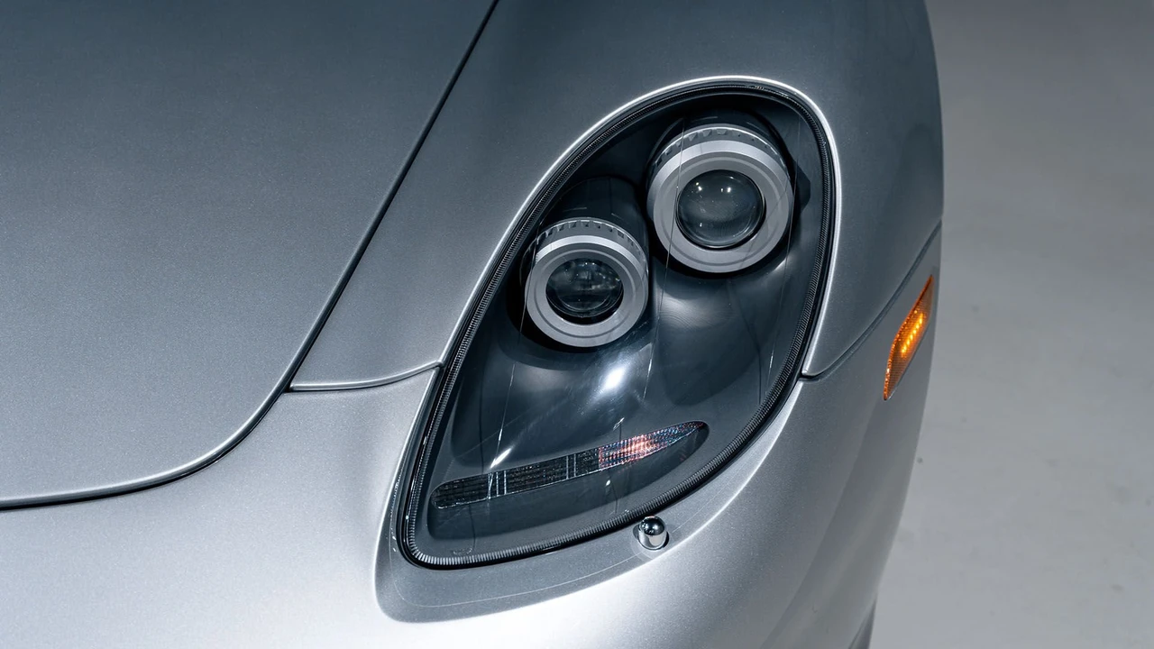 2005 Porsche Carrera GT - Image 23 of 31