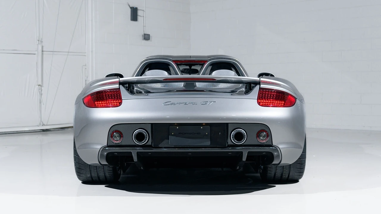 2005 Porsche Carrera GT - Image 6 of 31