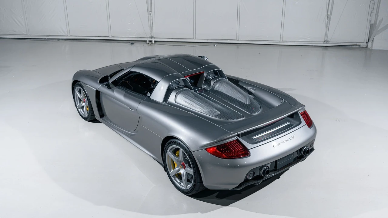 2005 Porsche Carrera GT - Image 19 of 31