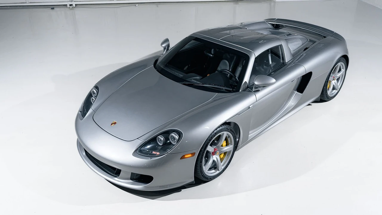 2005 Porsche Carrera GT - Image 13 of 31