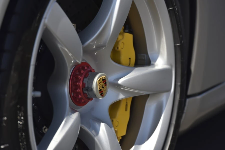 2005 Porsche Carrera GT - Image 14 of 31