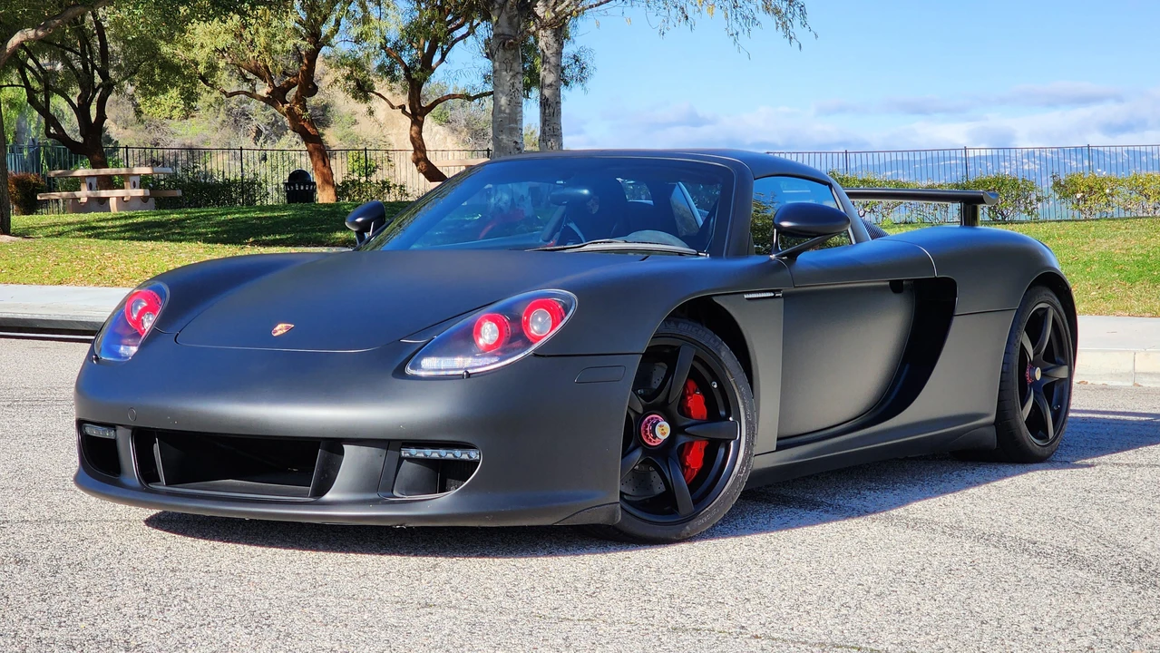 2005 Porsche Carrera GT - Image 11 of 31