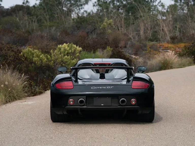 2005 Porsche Carrera GT - Image 11 of 31
