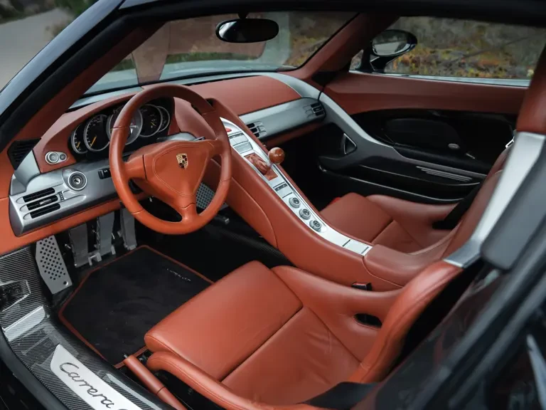 2005 Porsche Carrera GT - Image 5 of 31