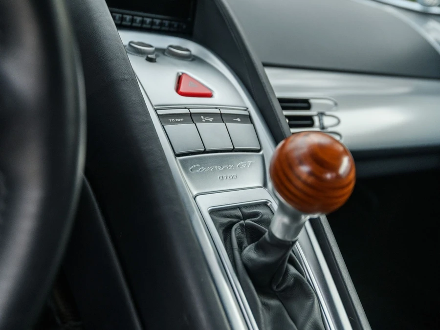 2005 Porsche Carrera GT - Image 20 of 21