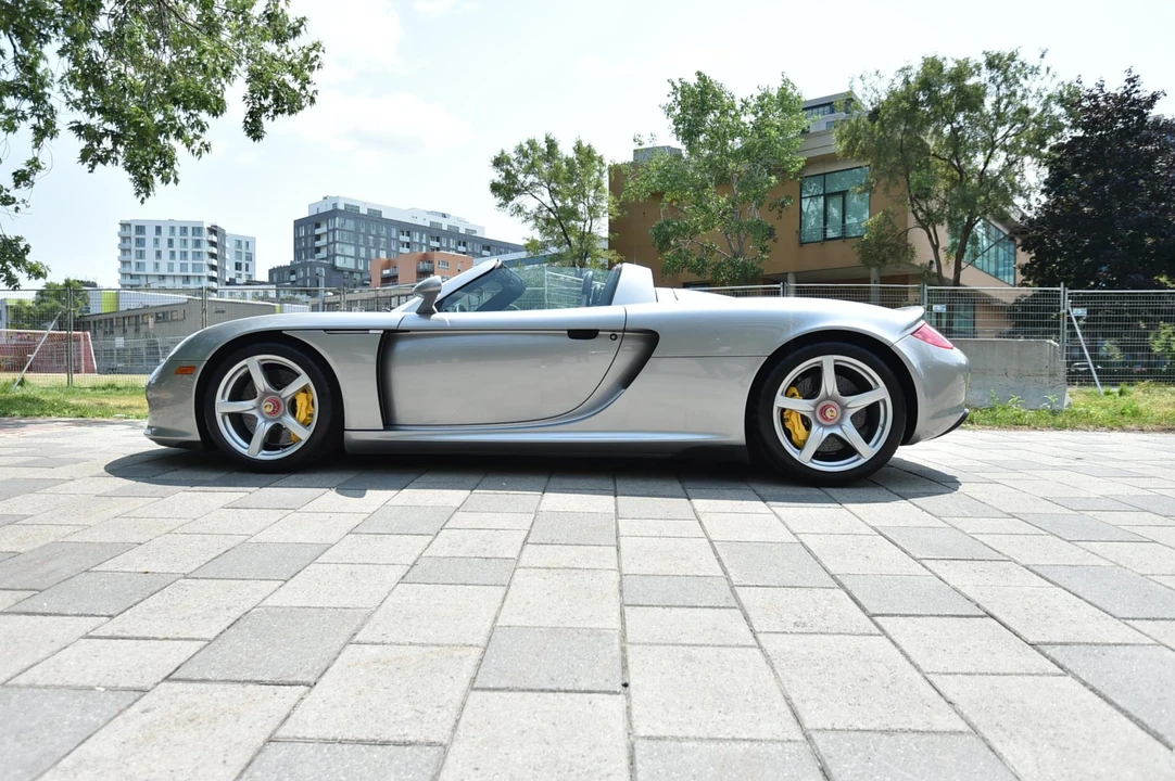 2005 Porsche Carrera GT - Image 6 of 31