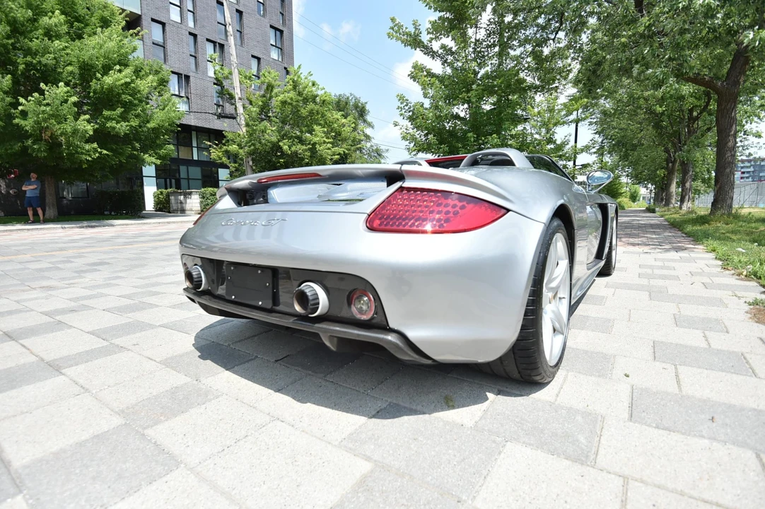 2005 Porsche Carrera GT - Image 20 of 31