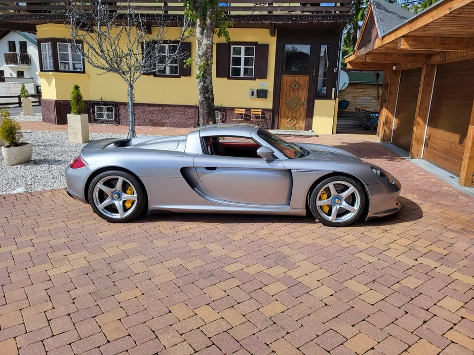 2005 Porsche Carrera GT - Image 3 of 31