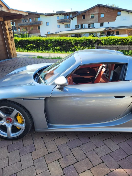 2005 Porsche Carrera GT - Image 27 of 31
