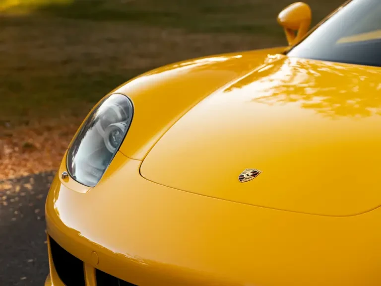 2005 Porsche Carrera GT - Image 13 of 31