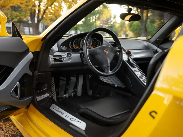 2005 Porsche Carrera GT - Image 5 of 31