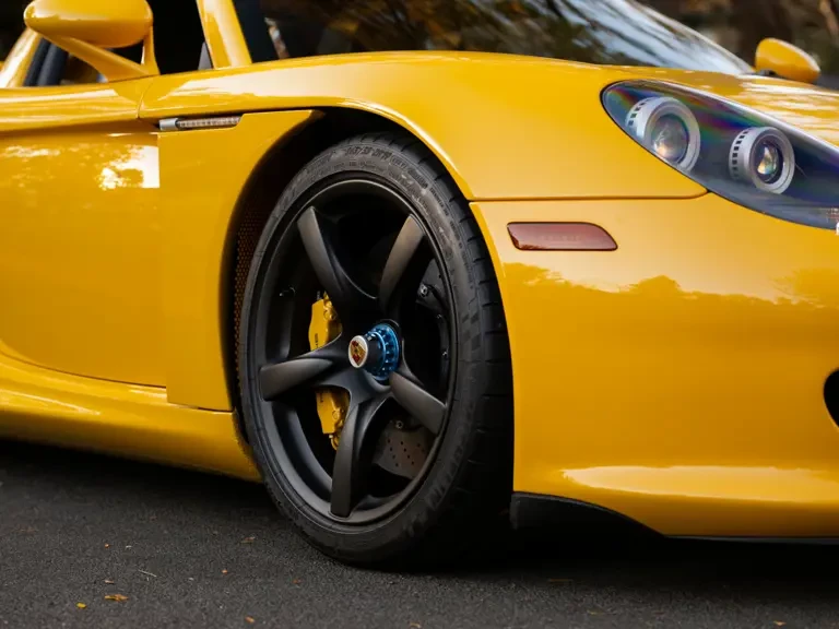 2005 Porsche Carrera GT - Image 15 of 31