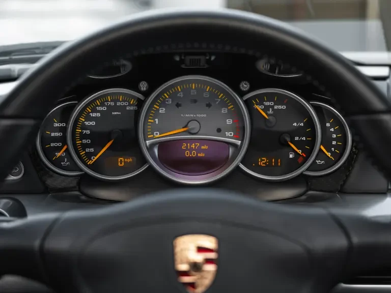 2005 Porsche Carrera GT - Image 15 of 31
