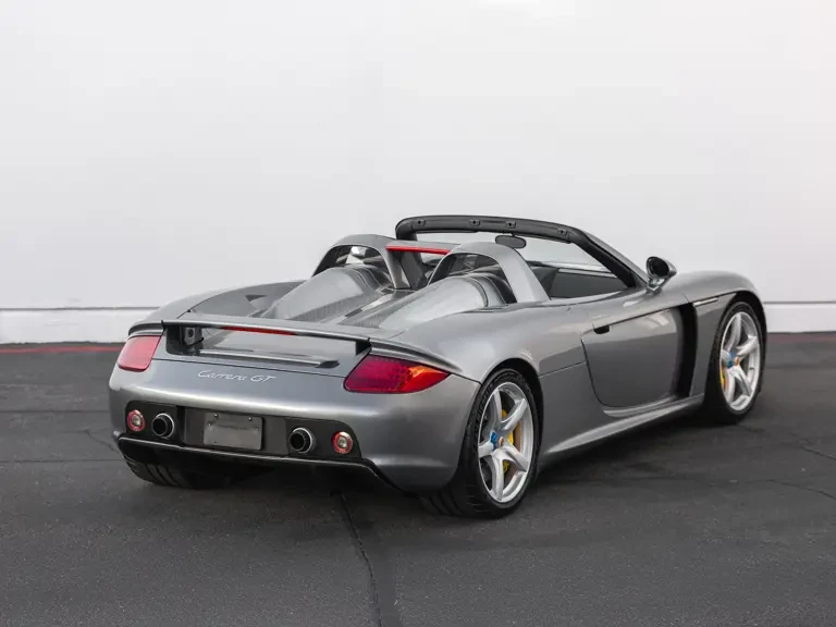 2005 Porsche Carrera GT - Image 12 of 31