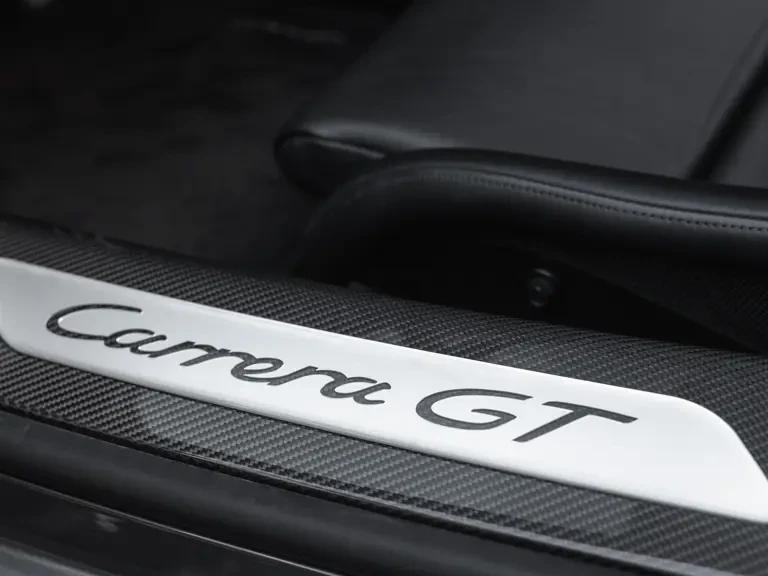 2005 Porsche Carrera GT - Image 27 of 31
