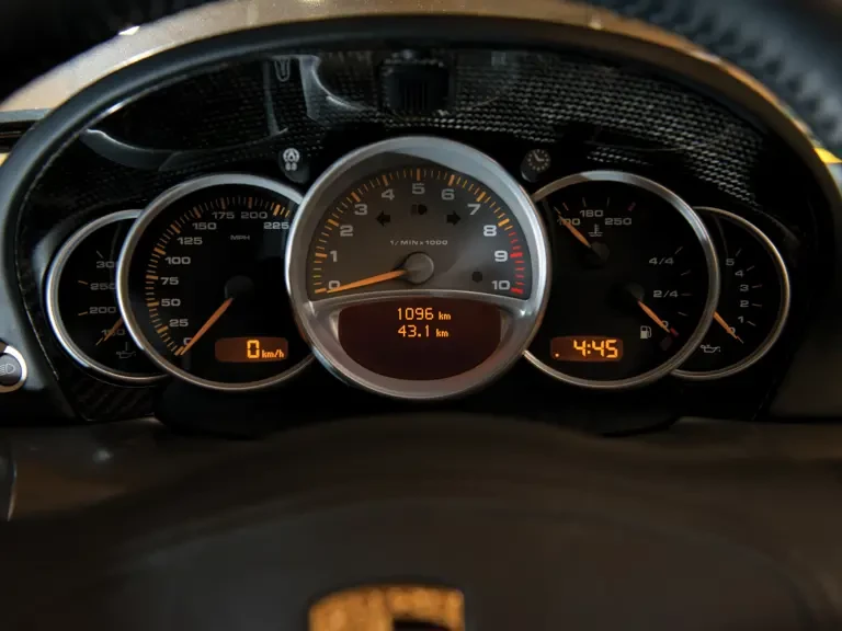 2005 Porsche Carrera GT - Image 16 of 18