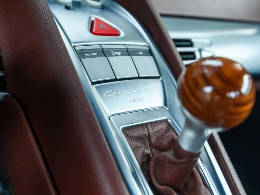2005 Porsche Carrera GT - Image 20 of 31