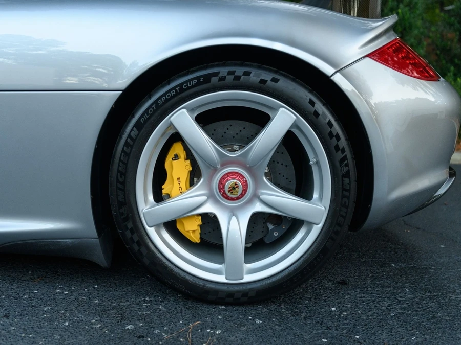 2005 Porsche Carrera GT - Image 15 of 31