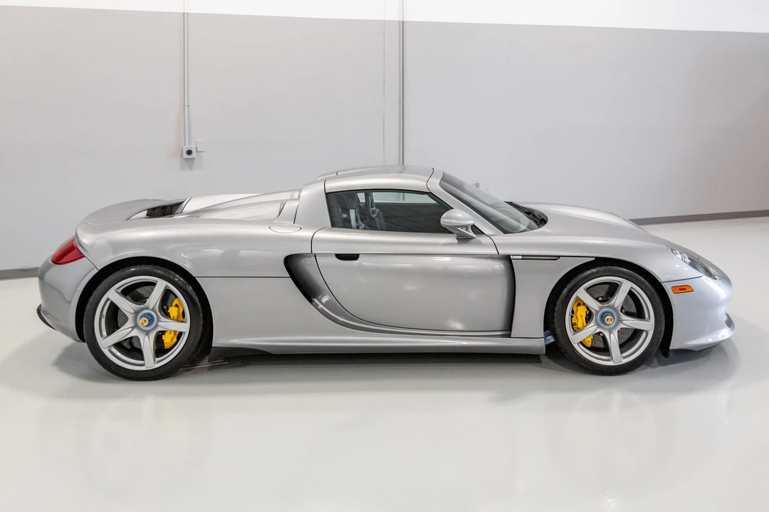 2005 Porsche Carrera GT - Image 8 of 31