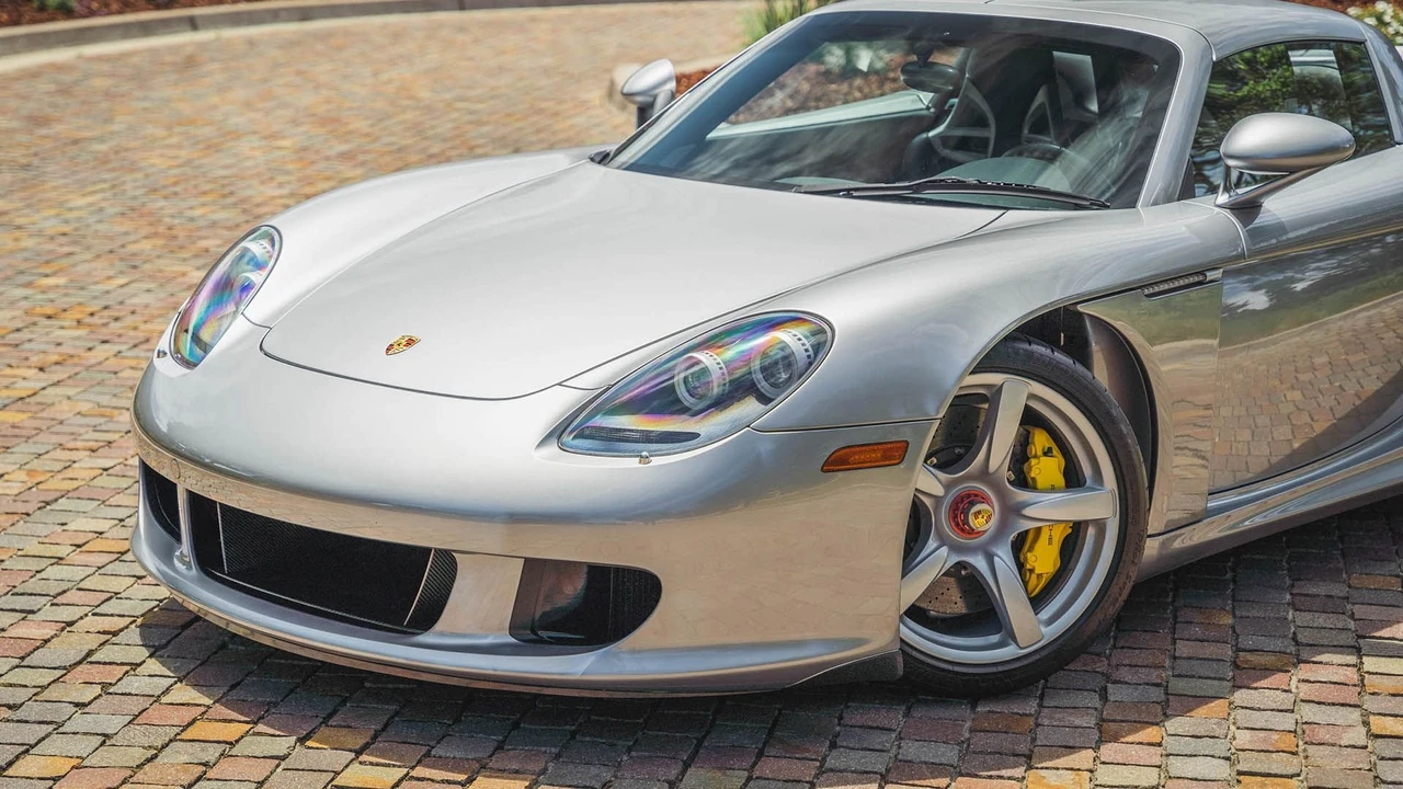 2005 Porsche Carrera GT - Image 10 of 31