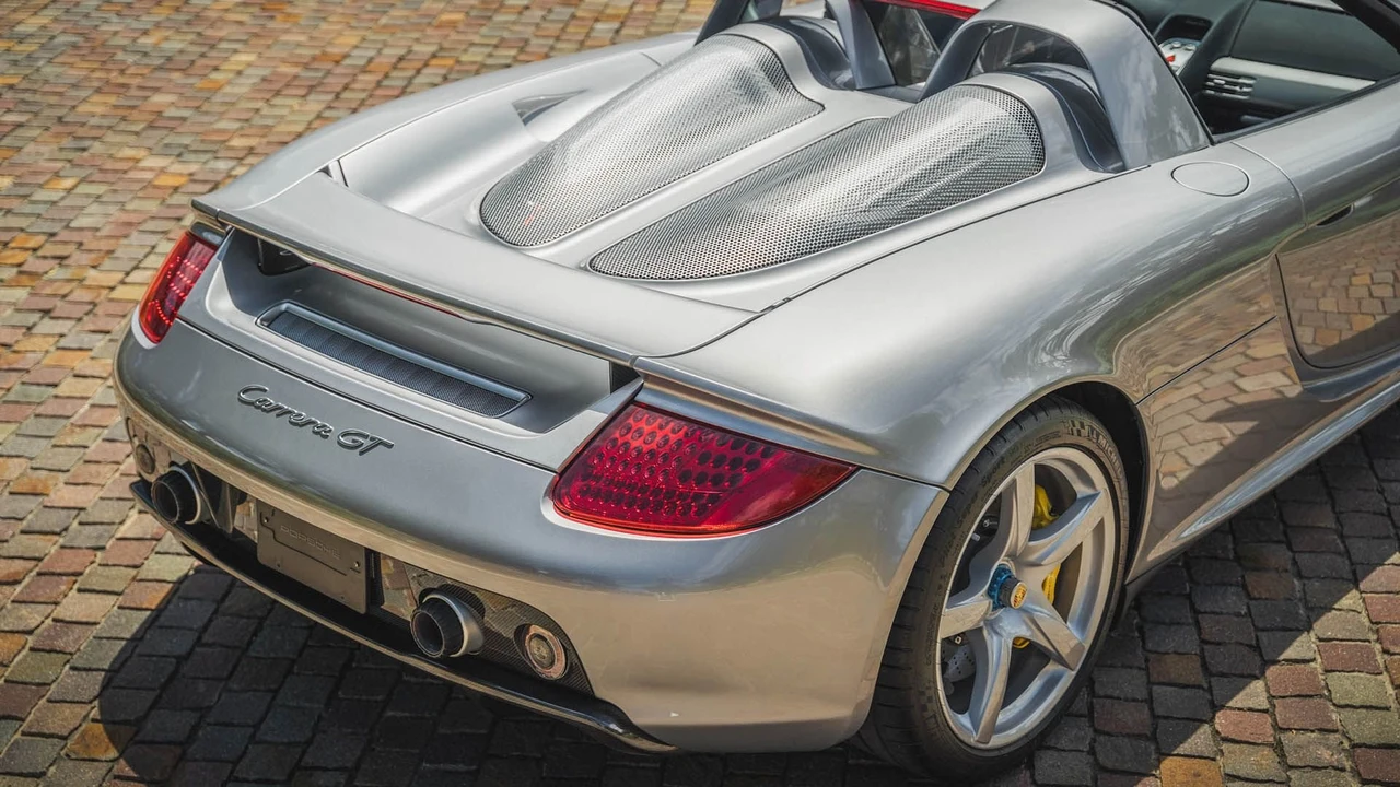 2005 Porsche Carrera GT - Image 24 of 31