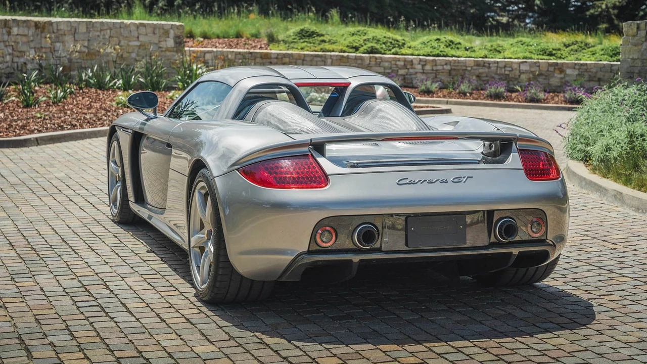 2005 Porsche Carrera GT - Image 30 of 31
