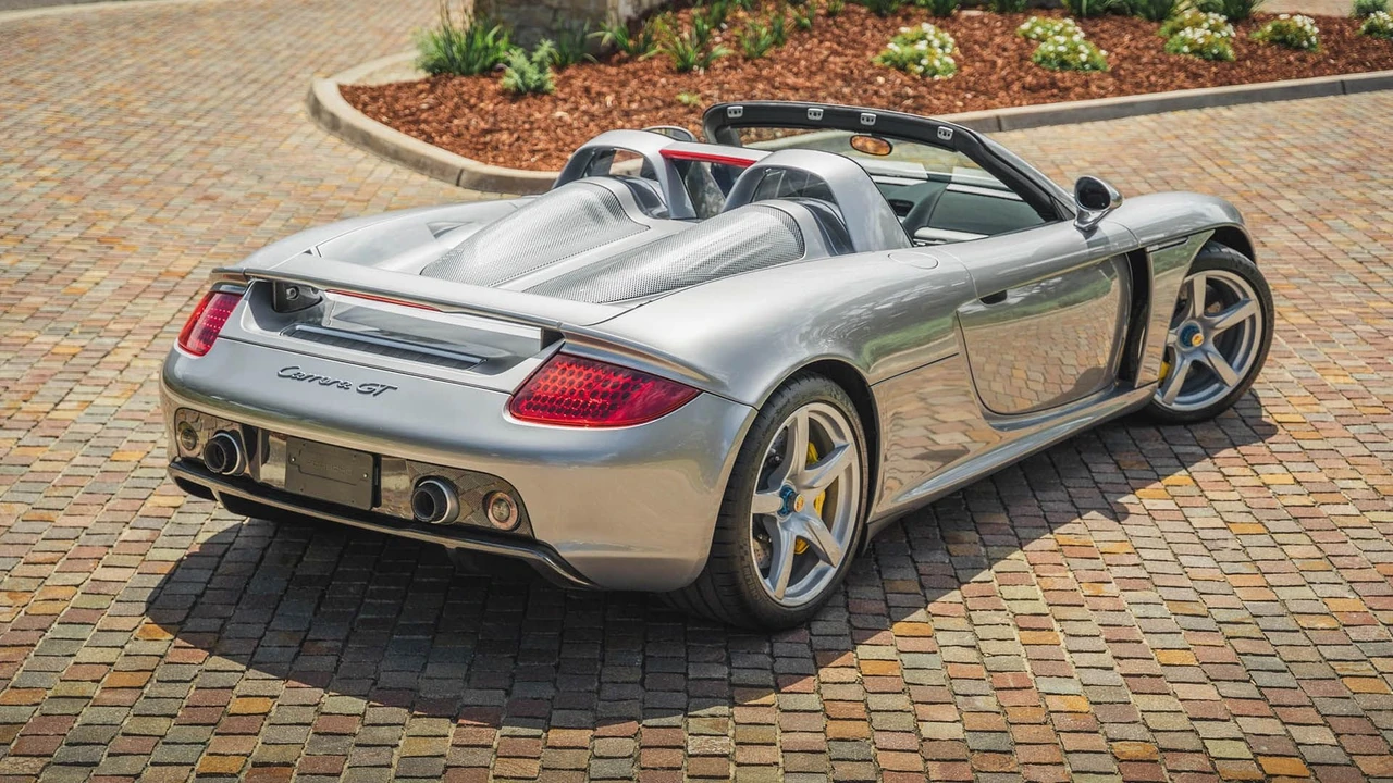 2005 Porsche Carrera GT - Image 29 of 31