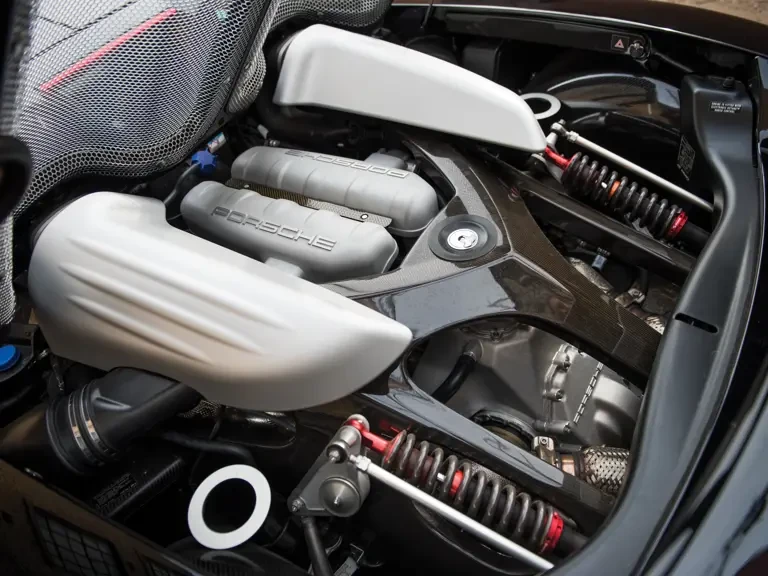 2005 Porsche Carrera GT - Image 4 of 31