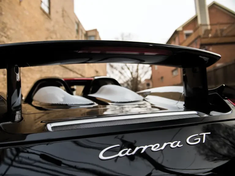 2005 Porsche Carrera GT - Image 11 of 31