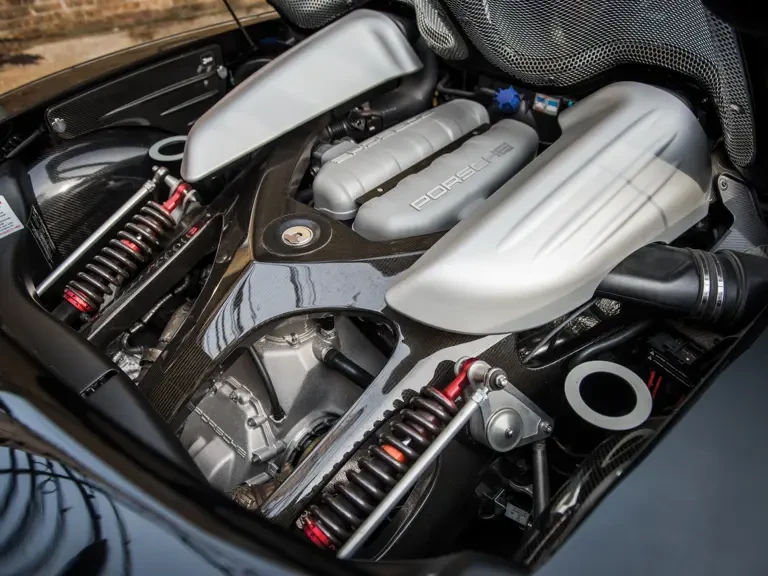 2005 Porsche Carrera GT - Image 26 of 31
