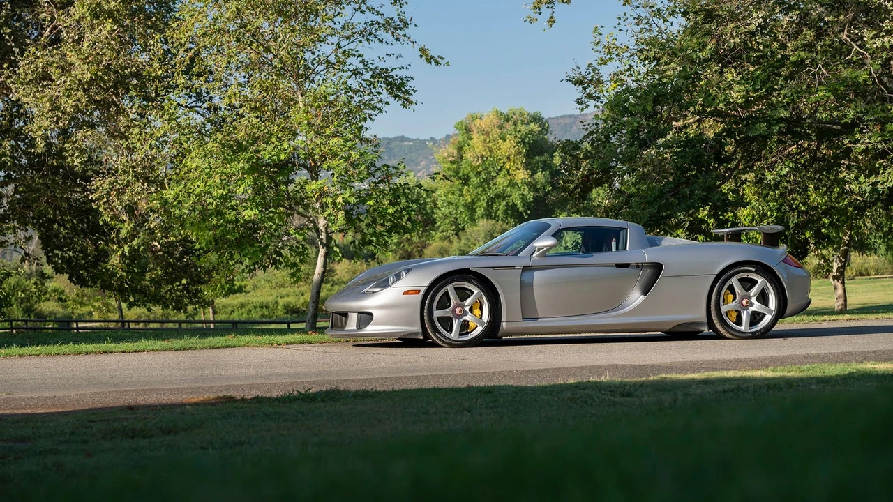 2005 Porsche Carrera GT - Image 9 of 31