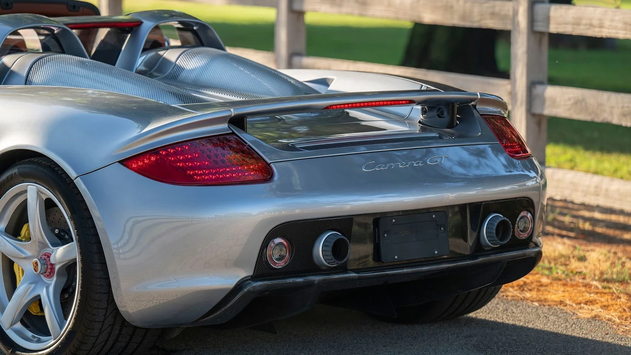 2005 Porsche Carrera GT - Image 28 of 31