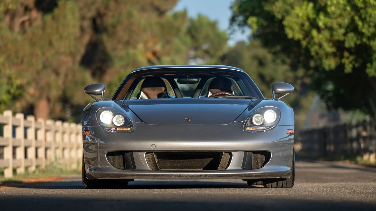 2005 Porsche Carrera GT - Image 5 of 31