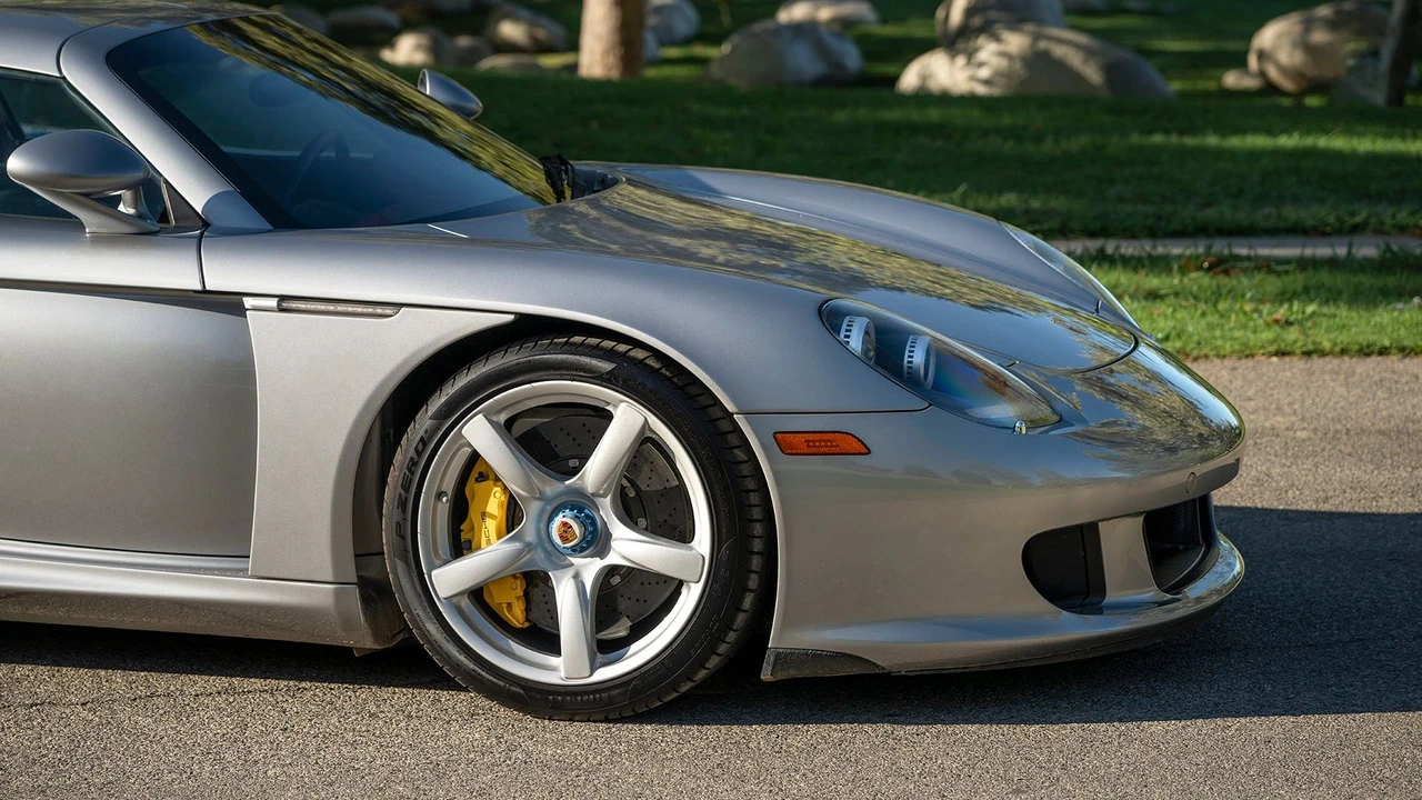 2005 Porsche Carrera GT - Image 19 of 31