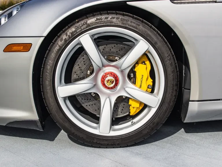 2005 Porsche Carrera GT - Image 26 of 31