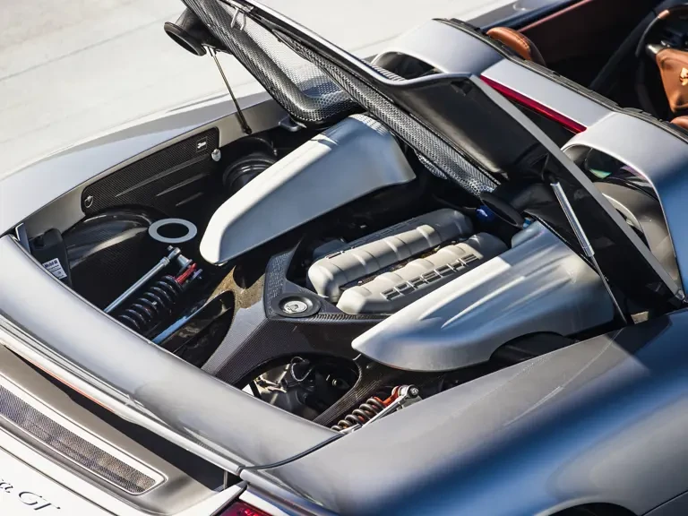 2005 Porsche Carrera GT - Image 4 of 31